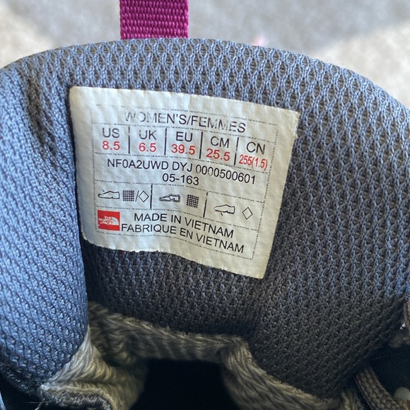 North Face Women’s Hiking boots 8.5 - Picture 8 of 11